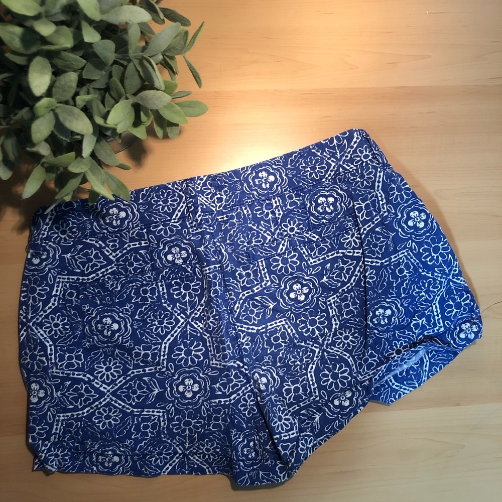 Patterned Shorts - Picture 3 of 3